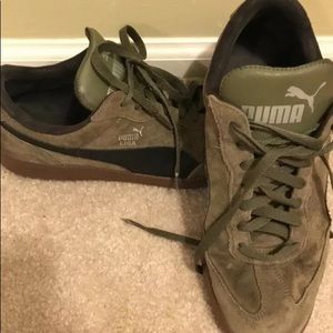 Puma Liga, Men’s Green Black. Size 10